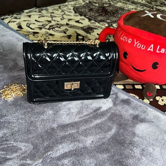 Women’s black bag with golden chain strap,NWOT - Picture 1 of 6